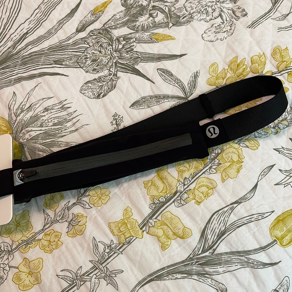 Lululemon Fast and Free Run Belt-Mini